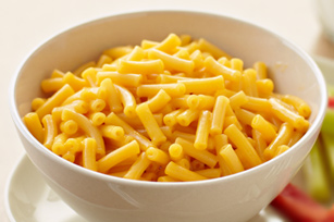 http://www.foodsafetynews.com/2015/03/kraft-macaroni-and-cheese-recalled-for-possible-metal-pieces/#.VlyQrCgViko