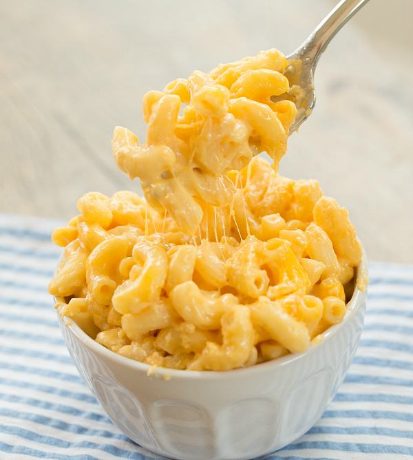 http://www.browneyedbaker.com/slow-cooker-macaroni-and-cheese-recipe/